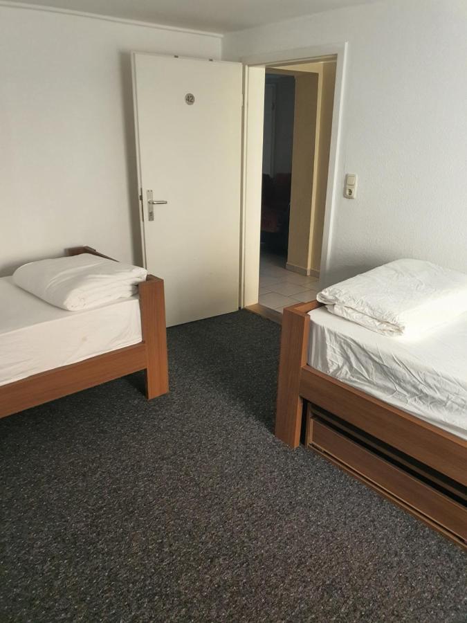 Baarii Hostel - Халбергмос Екстериор снимка