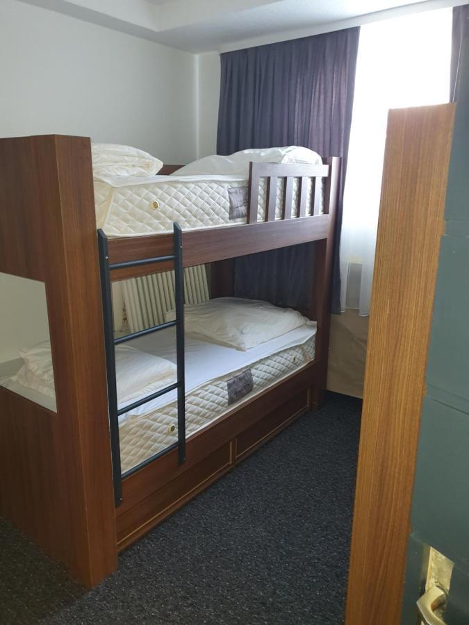 Baarii Hostel - Халбергмос Екстериор снимка