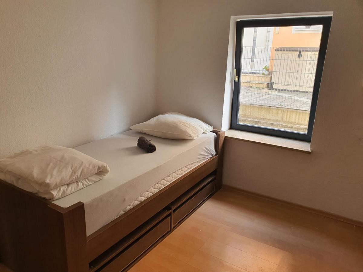 Baarii Hostel - Халбергмос Екстериор снимка
